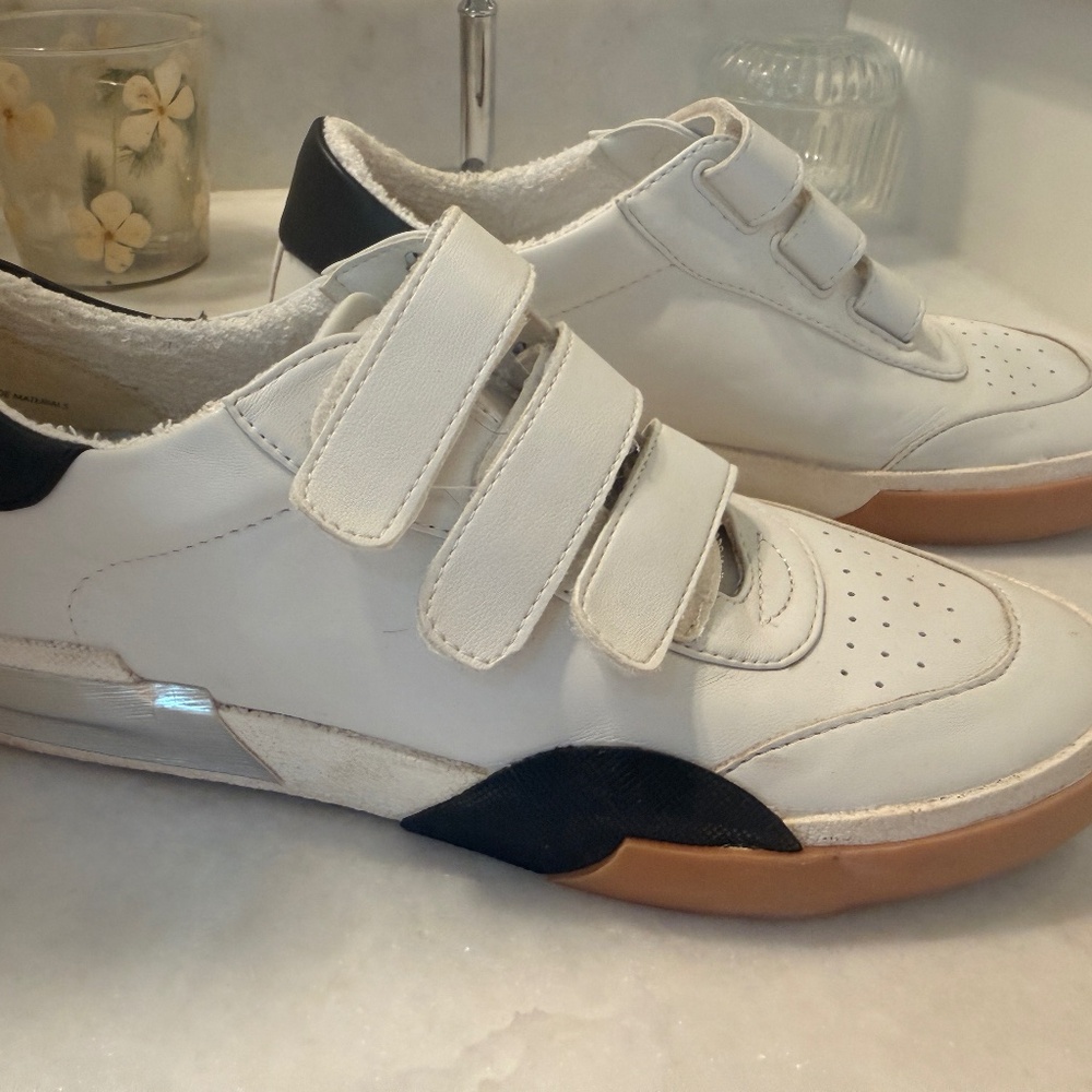 Dolce Vita Zyla Sneakers